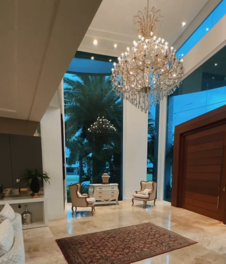 Rylight 4-laags kaarskristal dimbare gelaagde kroonluchter in goud/zilveren afwerking