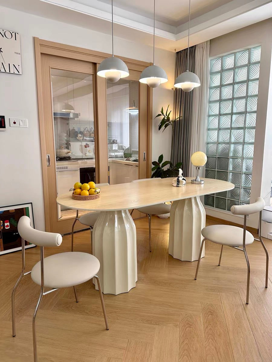 طاولة طعام رايلايت الفرنسية الكريمية ذات التصميم البيضاوي/الدائري