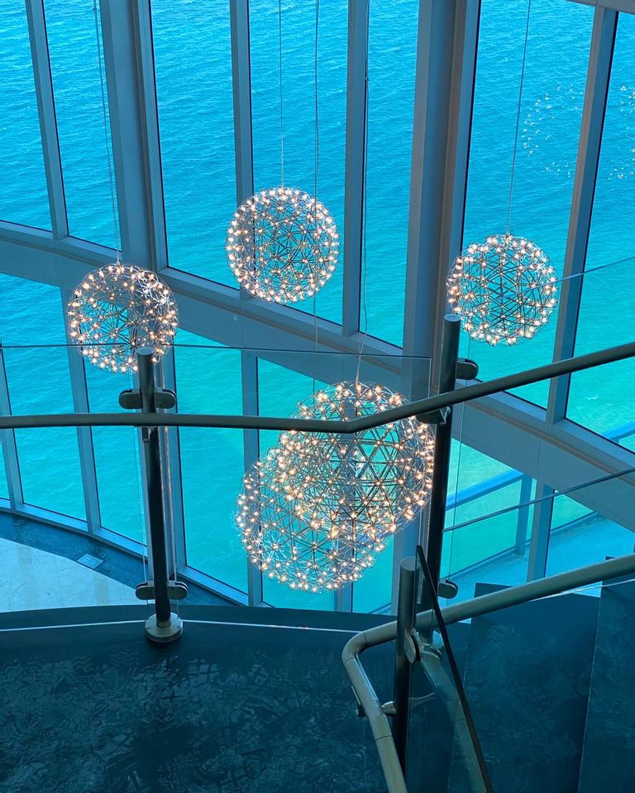 Rylight 11.8"/15.7"/19.7"/23.6"/31.5"/39.4"/47.2" Round Starry Sky Pendant Chandelier