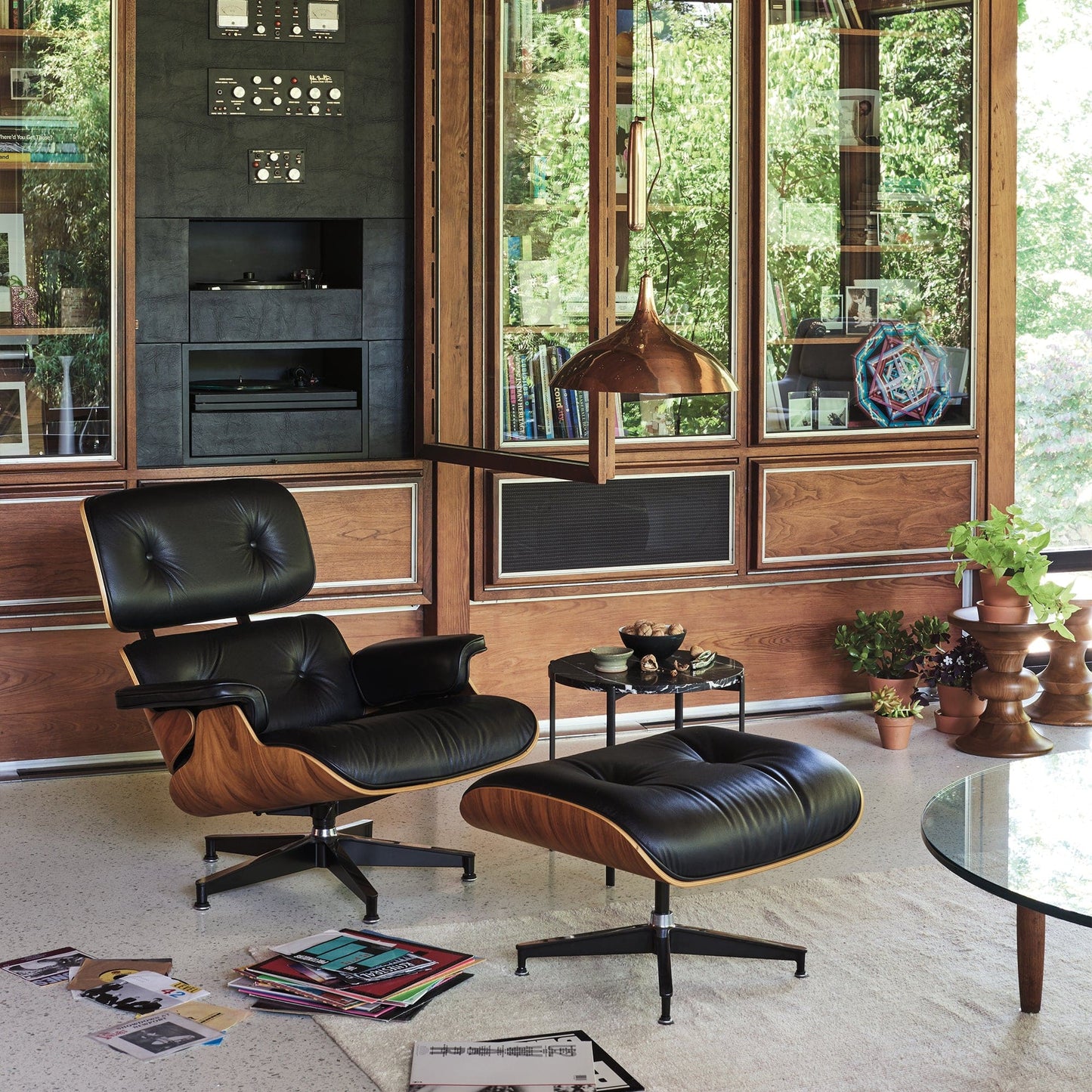 Rylight Modern Lounge Chair and Ottoman