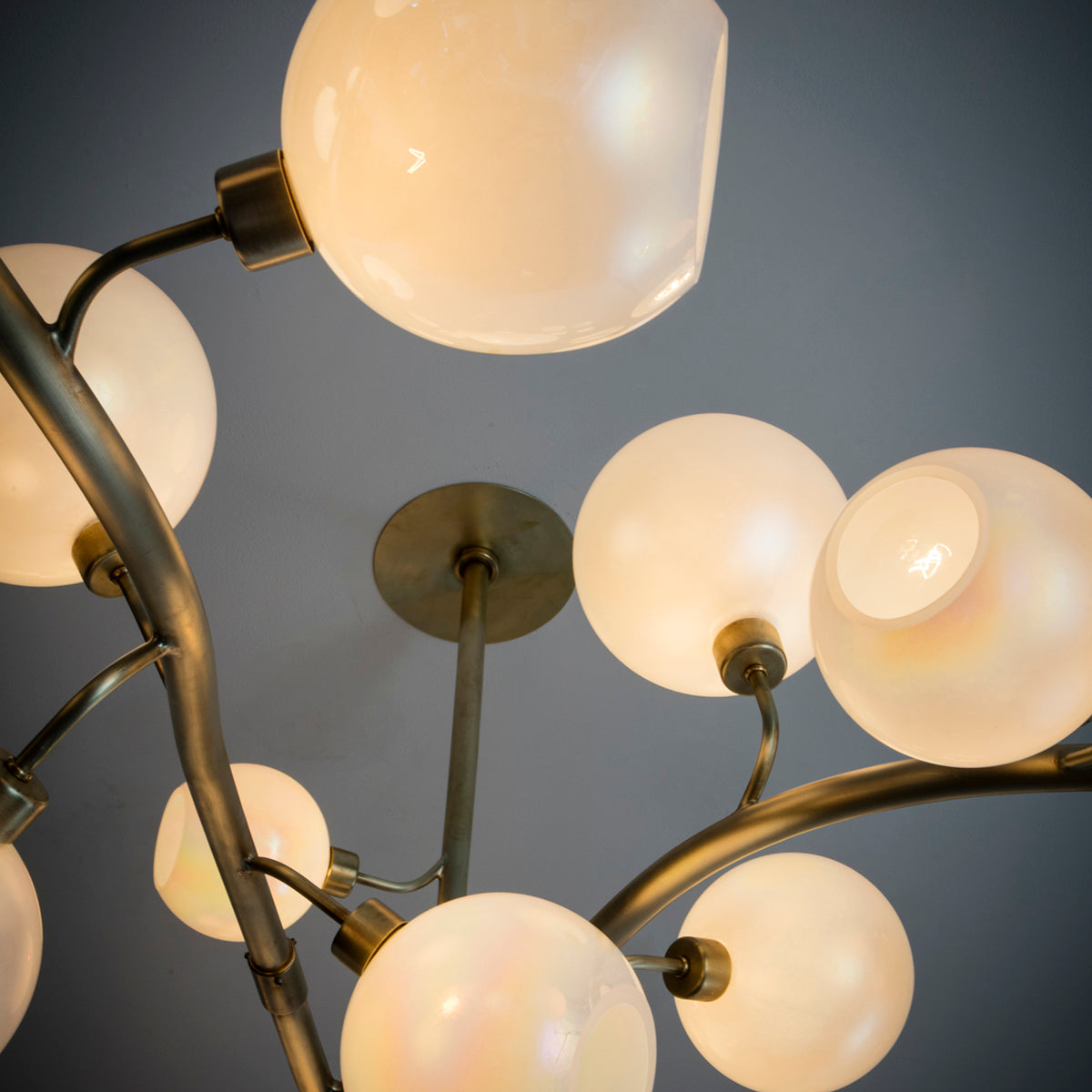 Rylight Modern Pearl-like Glass Globes Chandelier