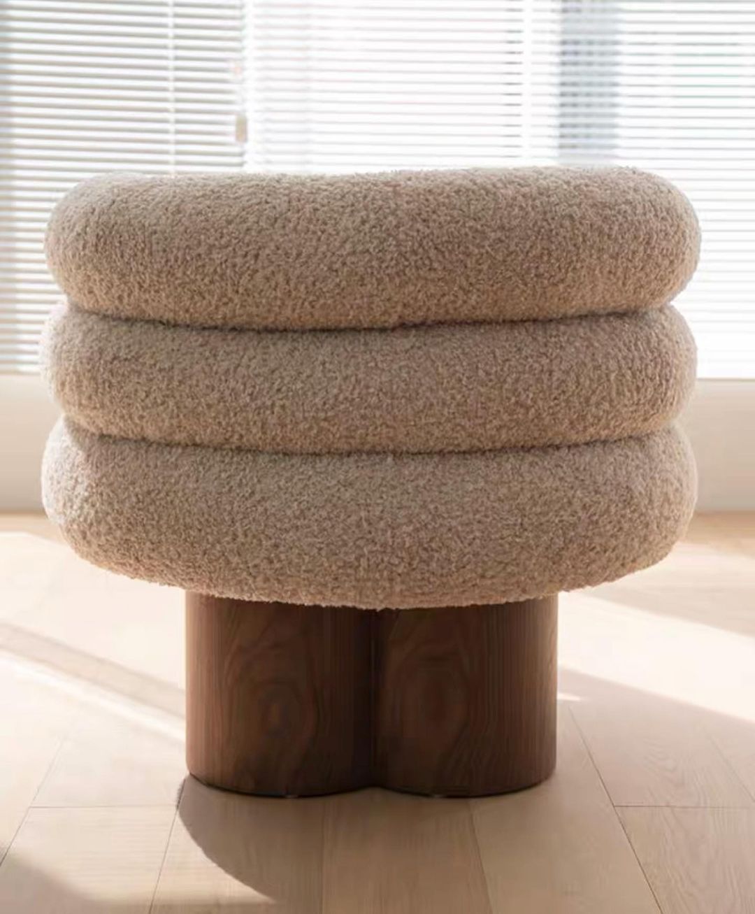 Rylight Cosy Stump Bouclé-stoel