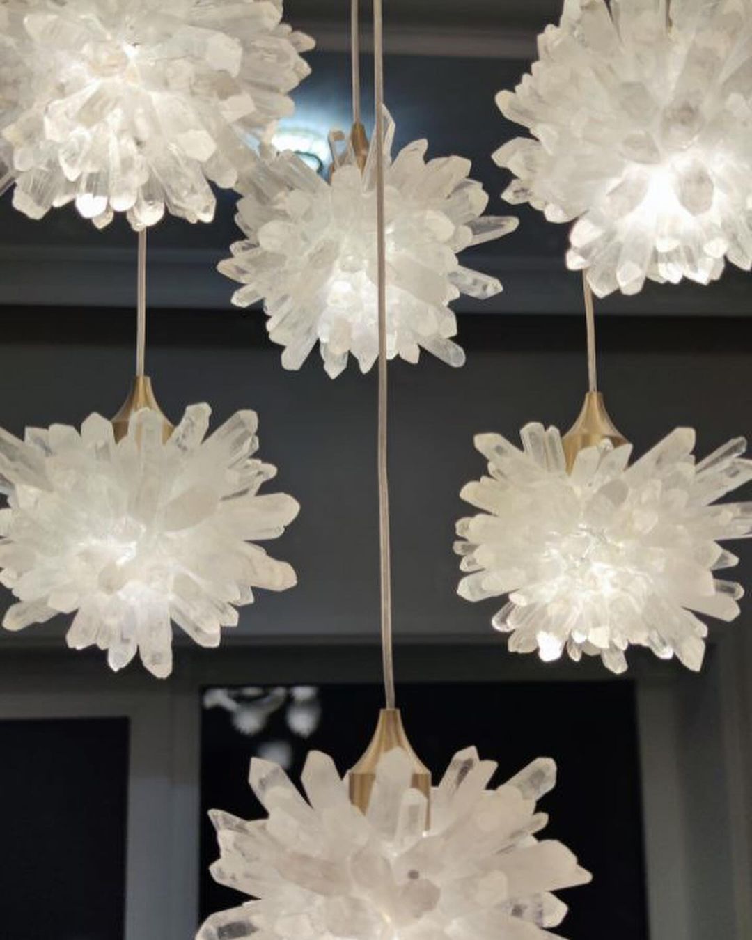 ثريا كريستالية عائمة فاخرة للسلالم/البهو