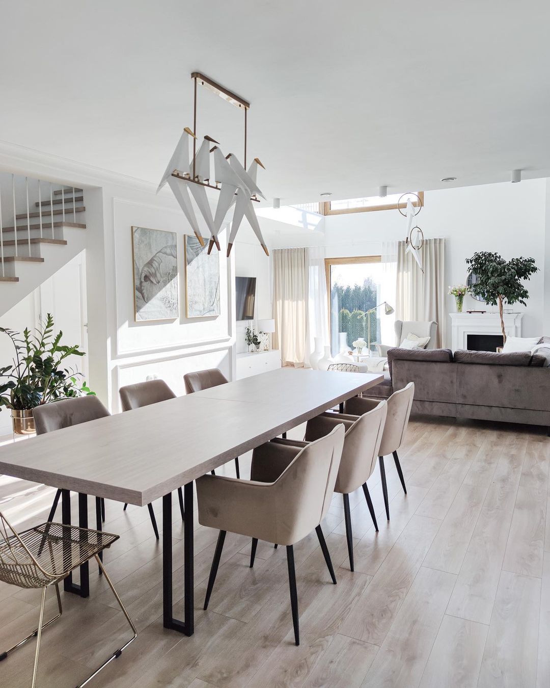 Modern Sitting Birds Pendant Light for Dining/Living Room/Staircase/Foyer