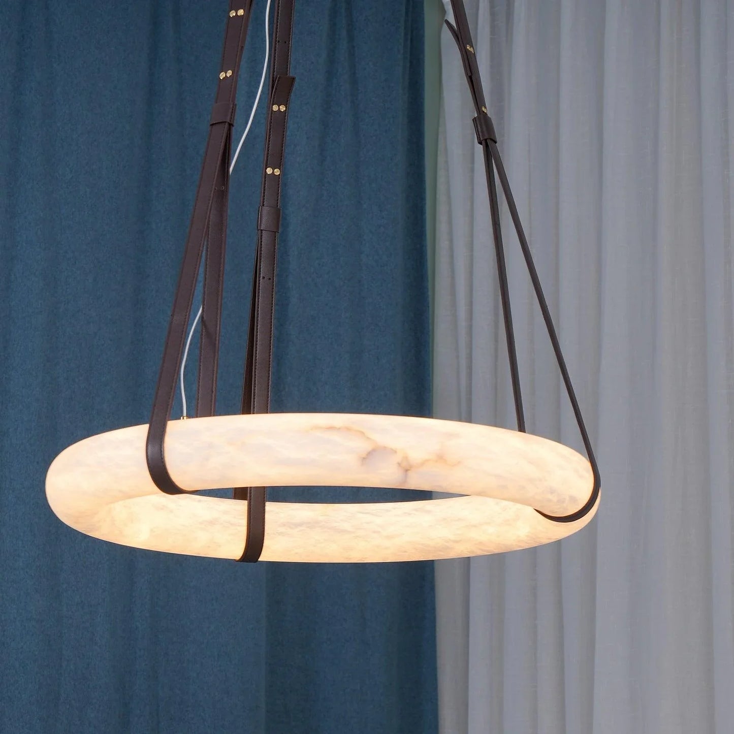 Modern Round Alabaster Chandelier for Living Room/Bedroom