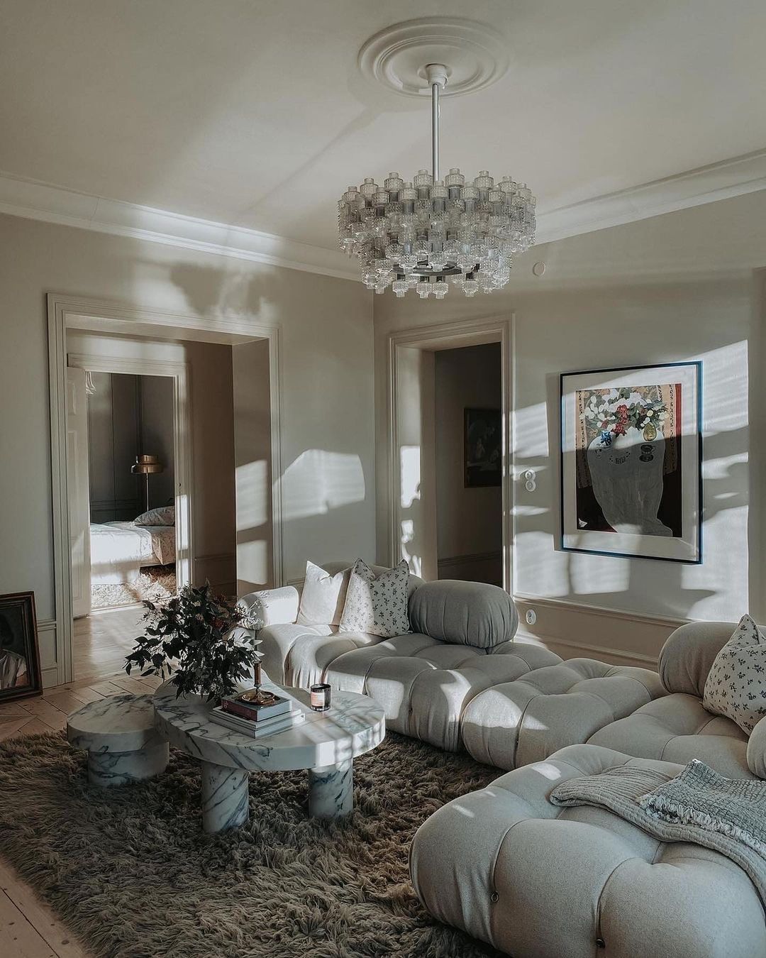 ثريا زجاجية منقوشة بشكل معقد من Rylight بطبقة 1/2