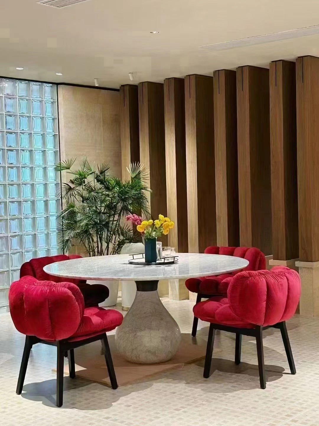 Rylight Italian Light Luxury Velvet Dining Chair