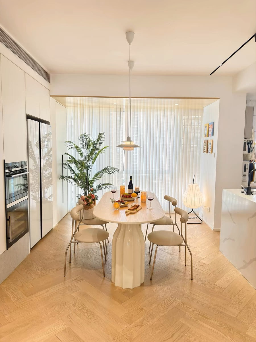 طاولة طعام رايلايت الفرنسية الكريمية ذات التصميم البيضاوي/الدائري