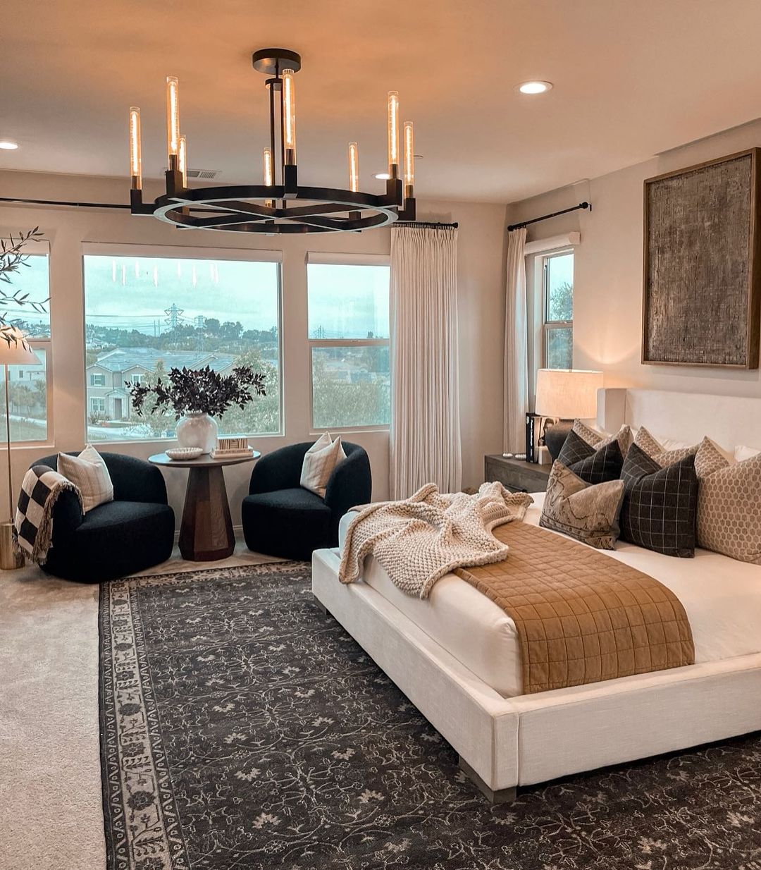 ثريا زجاجية أنبوبية مستديرة/خطية من رايلايت