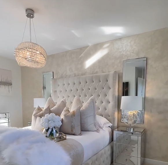 ثريا كريستال مستديرة Rylight 6/8-Light باللون الذهبي/الكروم