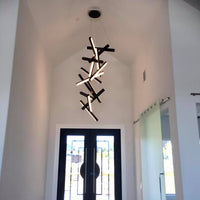 Moderne verticale geometrische aluminium hanglamp voor trap/hal/hoog plafond 