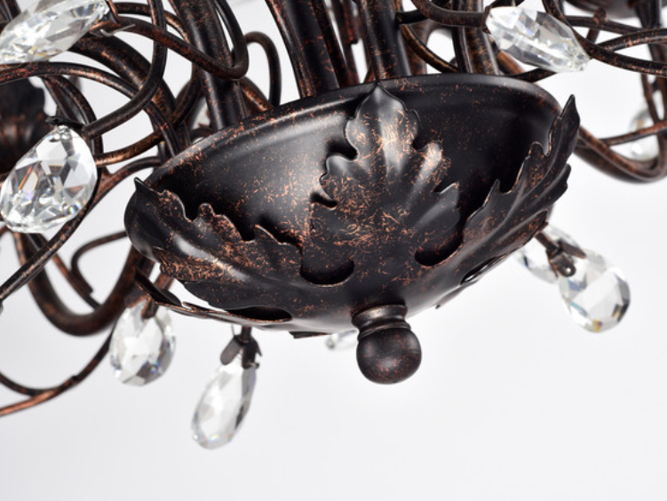 ثريا الشموع الكريستالية ذات الطراز الجديد من Rylight بلمسة نهائية من الطلاء الداكن