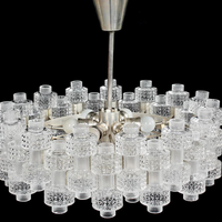 ثريا زجاجية منقوشة بشكل معقد من Rylight بطبقة 1/2