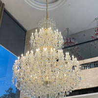 Extra grote kroonluchter met meerdere lagen in chroom/goudkleurige afwerking