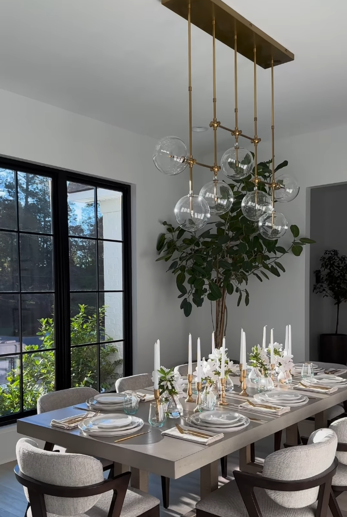 Nordic heldere bolvormige glazen kroonluchter met zwart/gouden afwerking voor eetkamer/keukeneiland