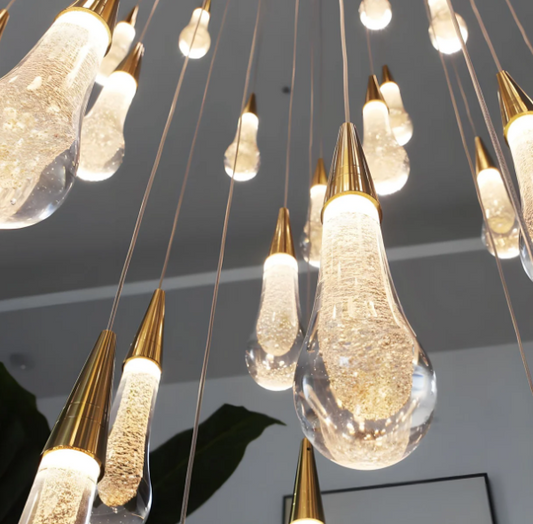 Moderne ronde spiraalvormige kristallen kroonluchter in de vorm van een regendruppel voor trap/hal 