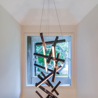 Moderne verticale geometrische aluminium hanglamp voor trap/hal/hoog plafond 