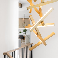 Moderne verticale geometrische aluminium hanglamp voor trap/hal/hoog plafond 