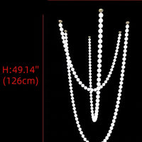 ثريا رايلايت بقلادة من اللؤلؤ
