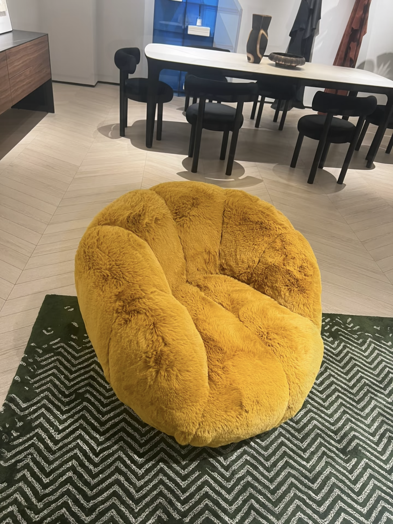 Rylight Modern Luxury Yellow Teddy Barrel Accent Chair