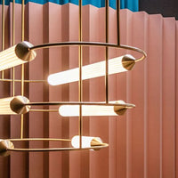 ثريا LED أفقية كبيرة الحجم من Rylight مكونة من 1/3 طبقات من النحاس الأصفر
