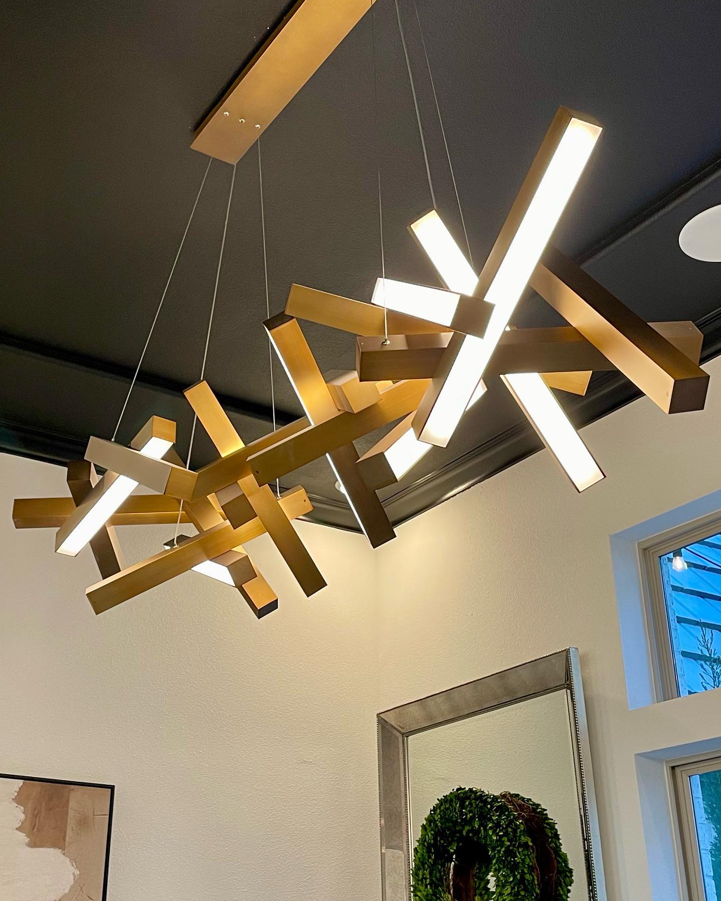 Moderne ronde/lineaire geometrische aluminium LED-kroonluchter 