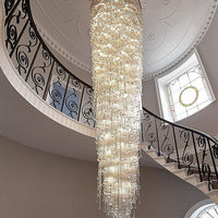 ثريا كريستالية طويلة للغاية تشبه قطرة المطر من رايلايت