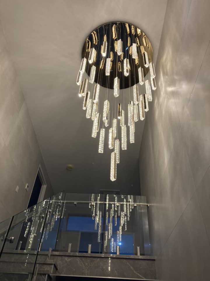 Rylight 12/15/18/21/24-lichte spiraalvormige kristallen kroonluchter