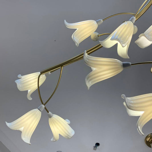 Moderne creatieve kroonluchter met messing takken en keramiek voor woonkamer/hotel/restaurant 