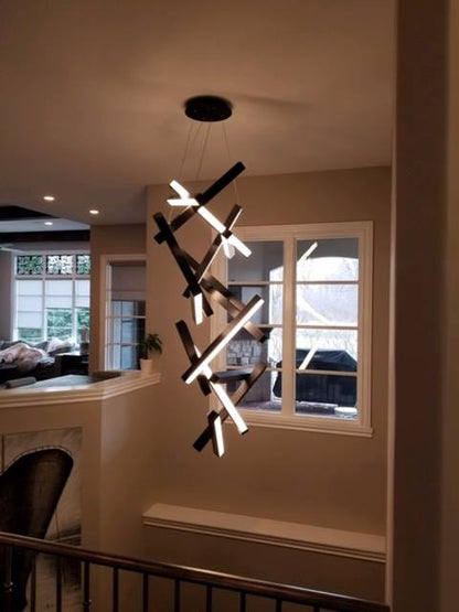 Modern Vertical Geometric Aluminum Pendant for Staircase/Foyer/High-ceiling