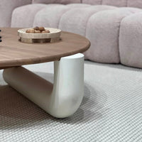 طاولة قهوة دائرية بتصميم كريمي فرنسي حديث من رايلايت