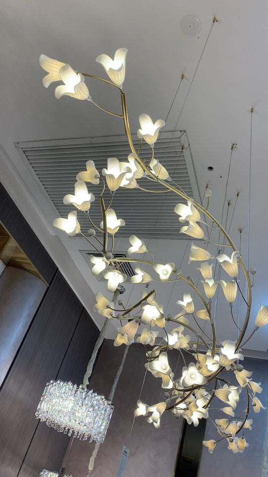 Moderne creatieve kroonluchter met messing takken en keramiek voor woonkamer/hotel/restaurant 
