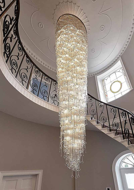 ثريا كريستالية طويلة للغاية تشبه قطرة المطر من رايلايت