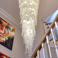 ثريا كريستالية طويلة للغاية تشبه قطرة المطر من رايلايت