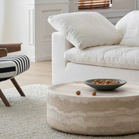 طاولة قهوة فرنسية دائرية مزينة بحجر الكهف