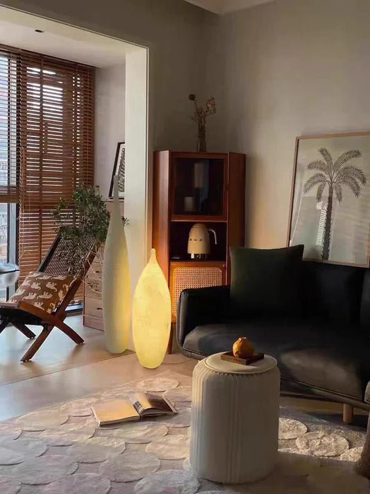 مصباح أرضي مزهرية بتصميم فني من رايلايت 