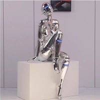 مصباح أرضي بتصميم إلهة من رايلايت آرت ديزاين