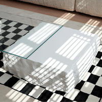 طاولة قهوة حجرية بتصميم فني من رايلايت، سطح زجاجي شفاف