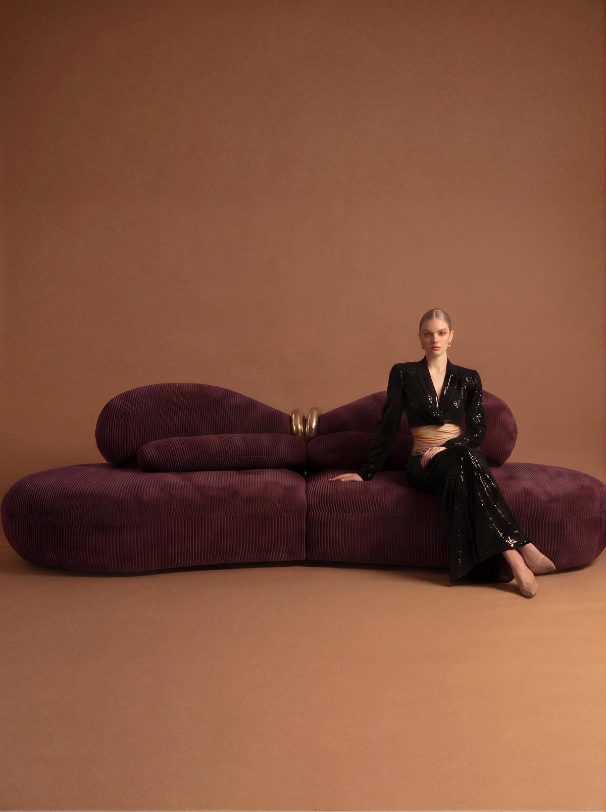 Halo Artful Curved Sofa