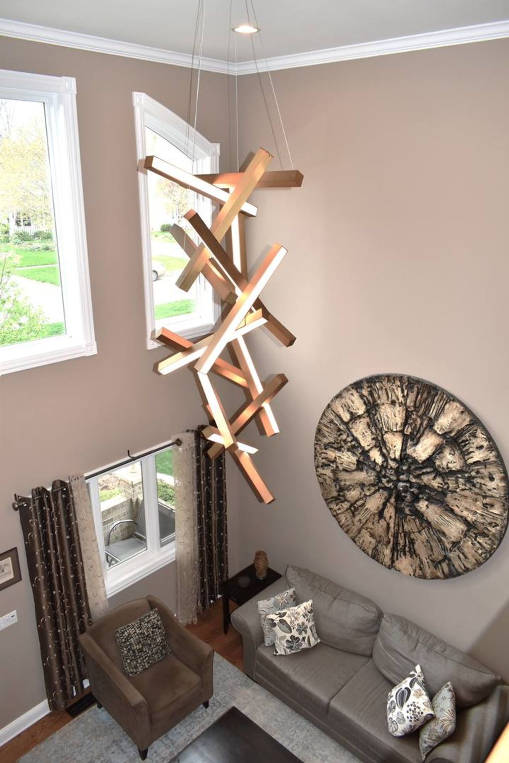 Moderne verticale geometrische aluminium hanglamp voor trap/hal/hoog plafond 