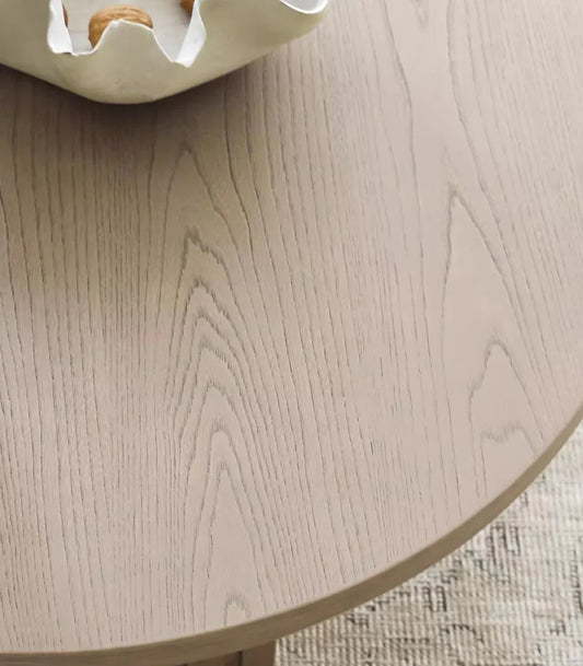 طاولة قهوة على الطراز الكريمي النوردي