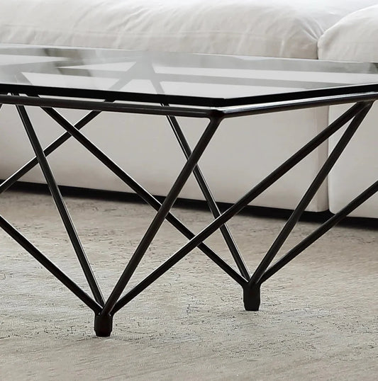 طاولة قهوة حديثة ومبتكرة من الزجاج المقسّى