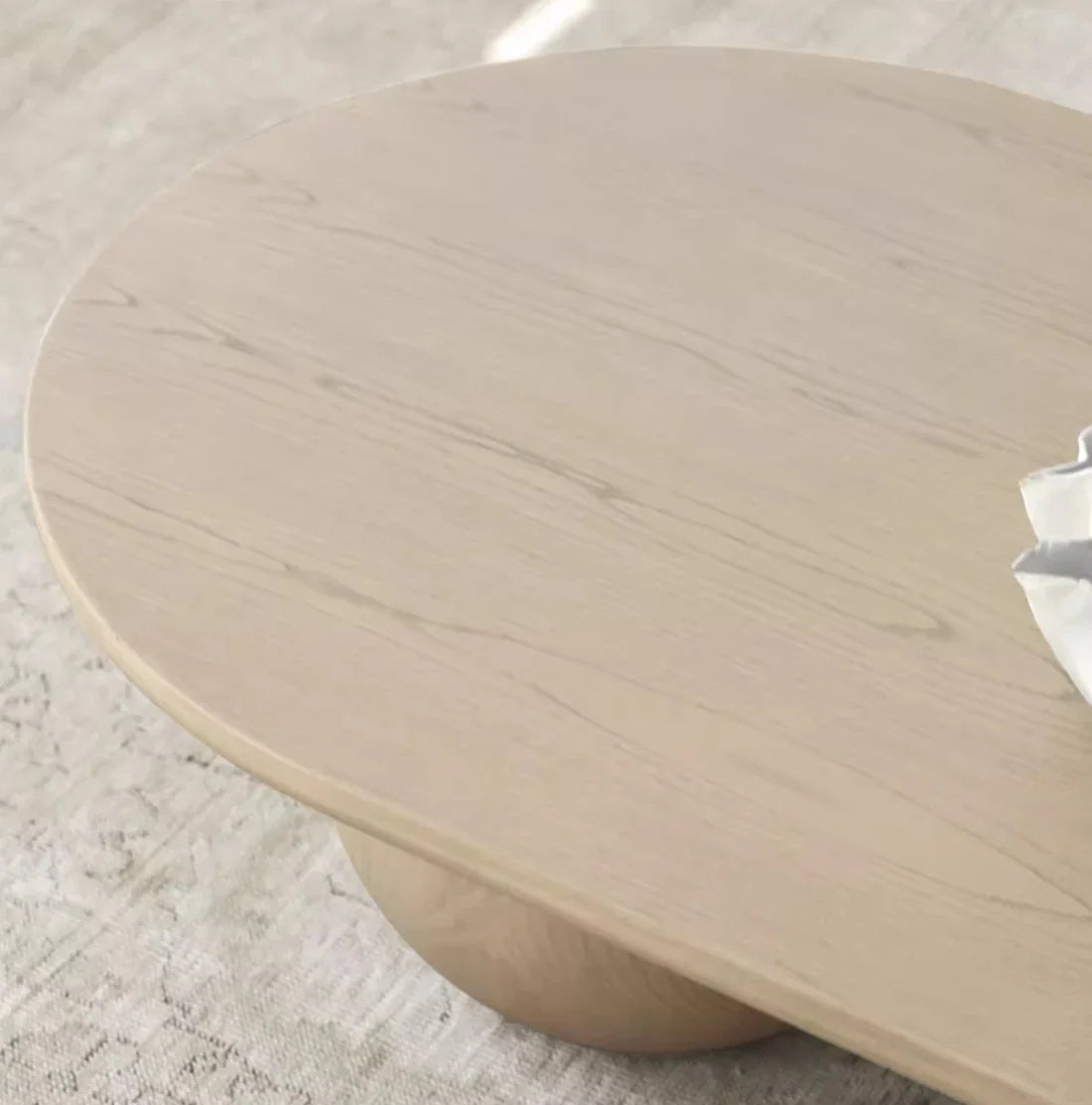 طاولة قهوة على الطراز الكريمي النوردي