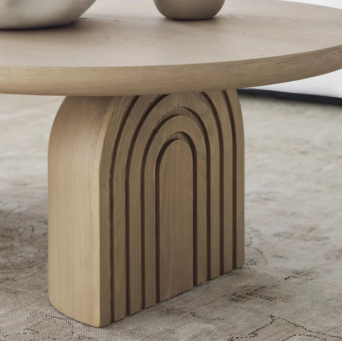 طاولة قهوة على الطراز الكريمي النوردي