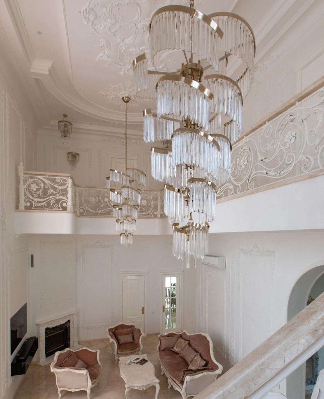 Rylight meerlaagse luxe spiraalvormige kristallen kroonluchter moderne designercreatie