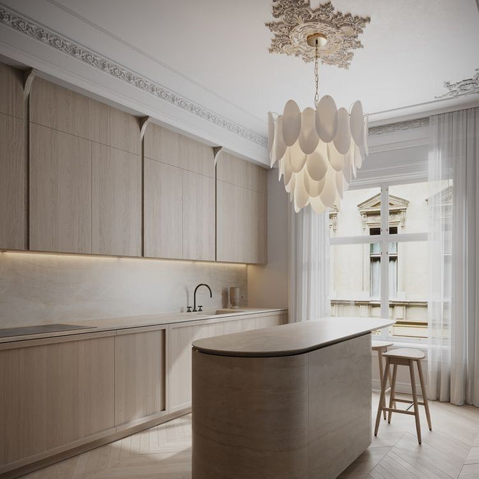 Rylight Frosted hangende bloemblaadjeskroonluchter in messing afwerking