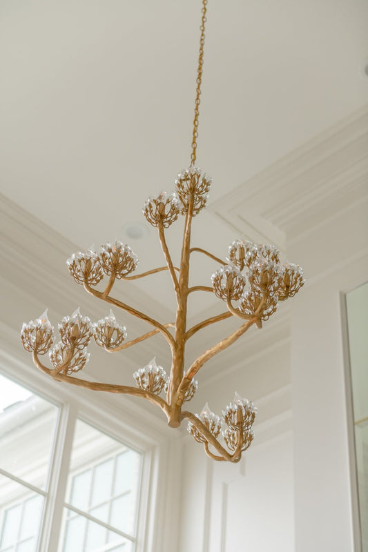 Luxe gouden kroonluchter met takken en bloemen voor woonkamer/trap/slaapkamer