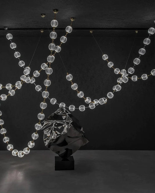 ثريا لؤلؤية إبداعية بتصميم عصري من رايلايت