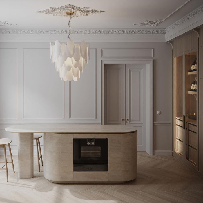 Rylight Frosted hangende bloemblaadjeskroonluchter in messing afwerking