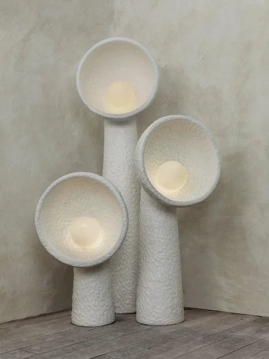 مصباح أرضي بمكبر صوت من رايلايت 